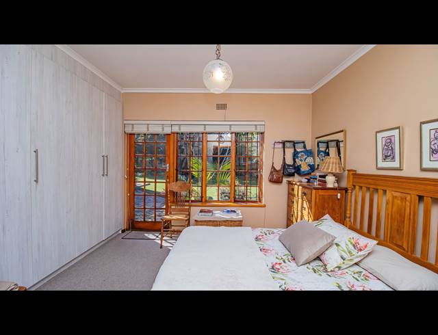 4 BEDROOM HOUSE FOR SALE IN TABLE VIEW